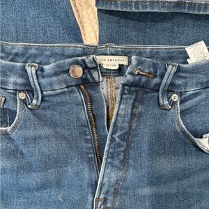 Good American Classic Blue Jeans